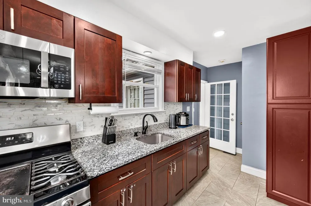5416 HAMILTON AVENUE Baltimore, MD 21206