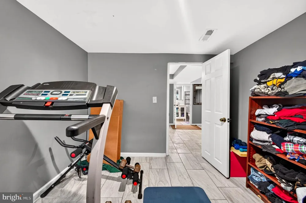 5416 HAMILTON AVENUE Baltimore, MD 21206