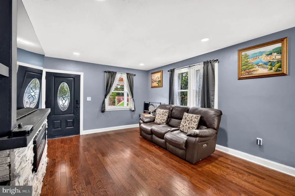 5416 HAMILTON AVENUE Baltimore, MD 21206