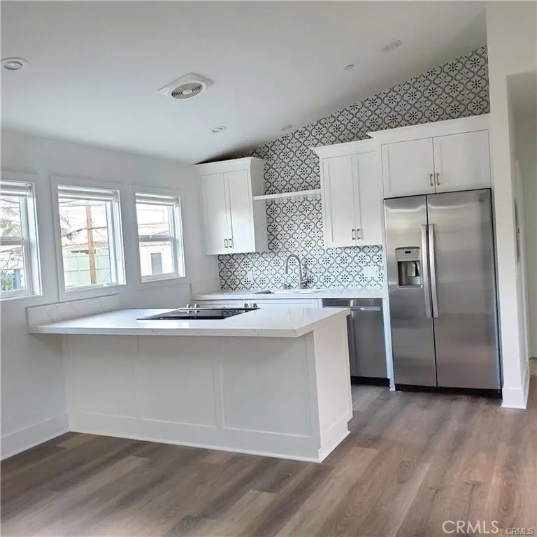 4605 E Ocean Boulevard Long Beach, CA 90803