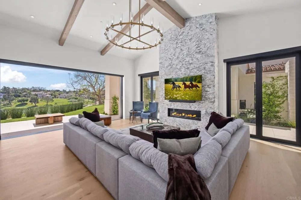 6497 Calle Del Alcazar Rancho Santa Fe, CA 92067