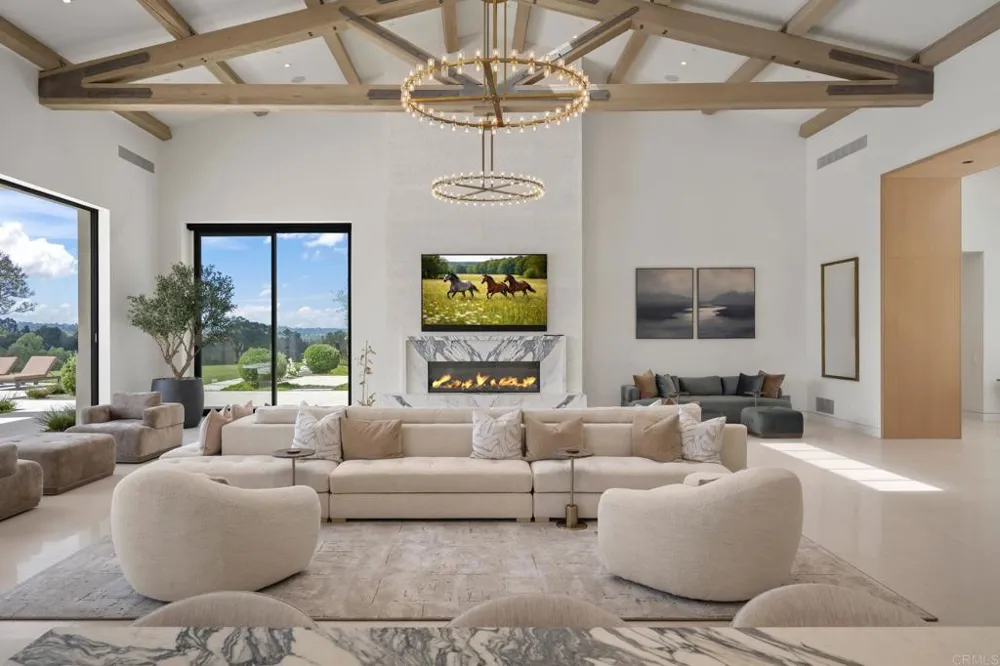 6497 Calle Del Alcazar Rancho Santa Fe, CA 92067