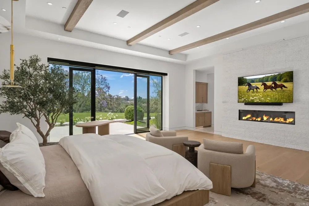6497 Calle Del Alcazar Rancho Santa Fe, CA 92067