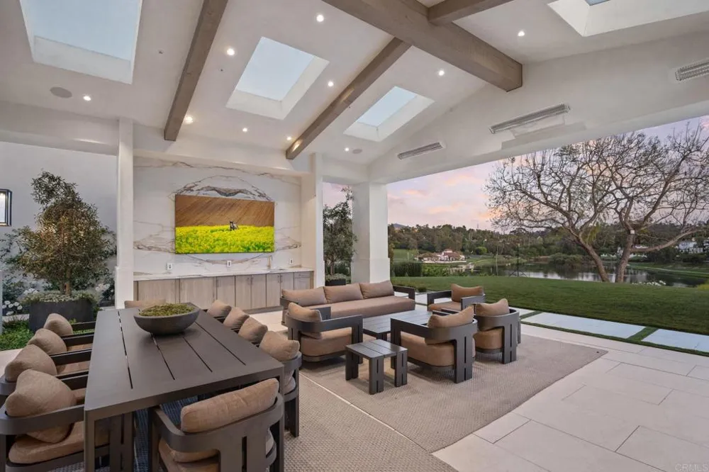 6497 Calle Del Alcazar Rancho Santa Fe, CA 92067