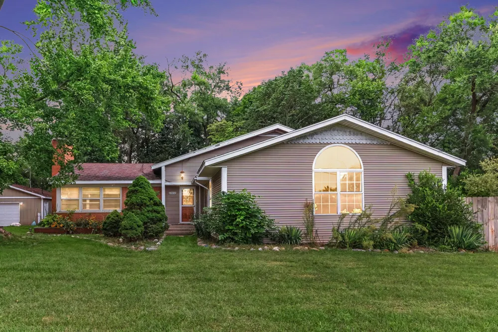 42910 Evergreen Park Drive Decatur, MI 49045