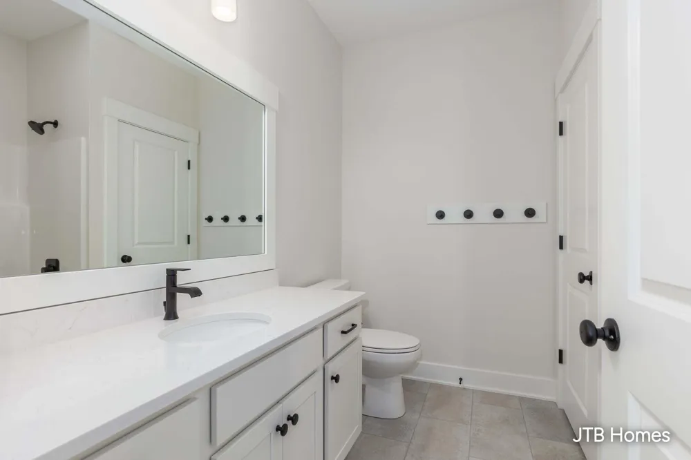 7604 Hidden Brook Lane #33 Allendale, MI 49401