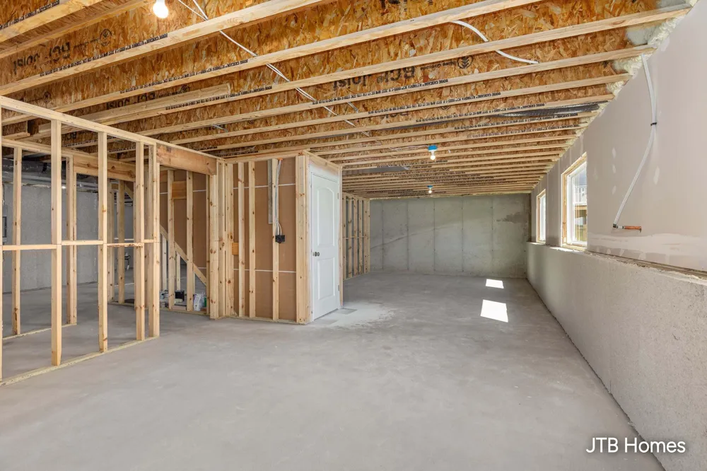 7606 Hidden Brook Lane #34 Allendale, MI 49401