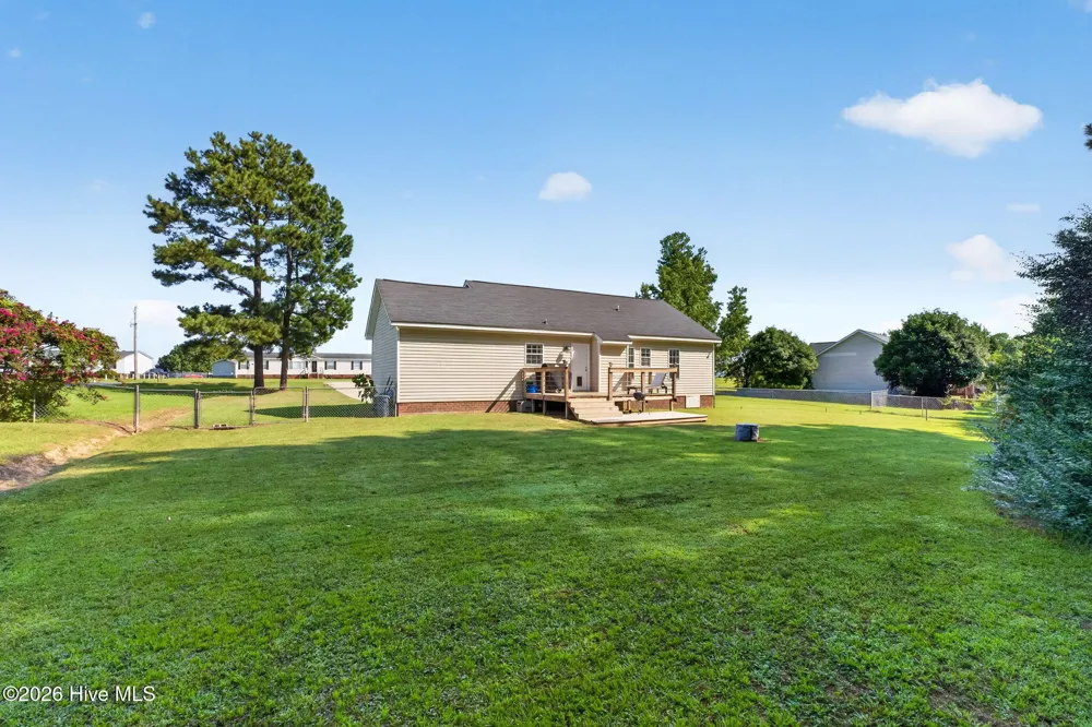 1911 Nahunta Road Pikeville, NC 27863