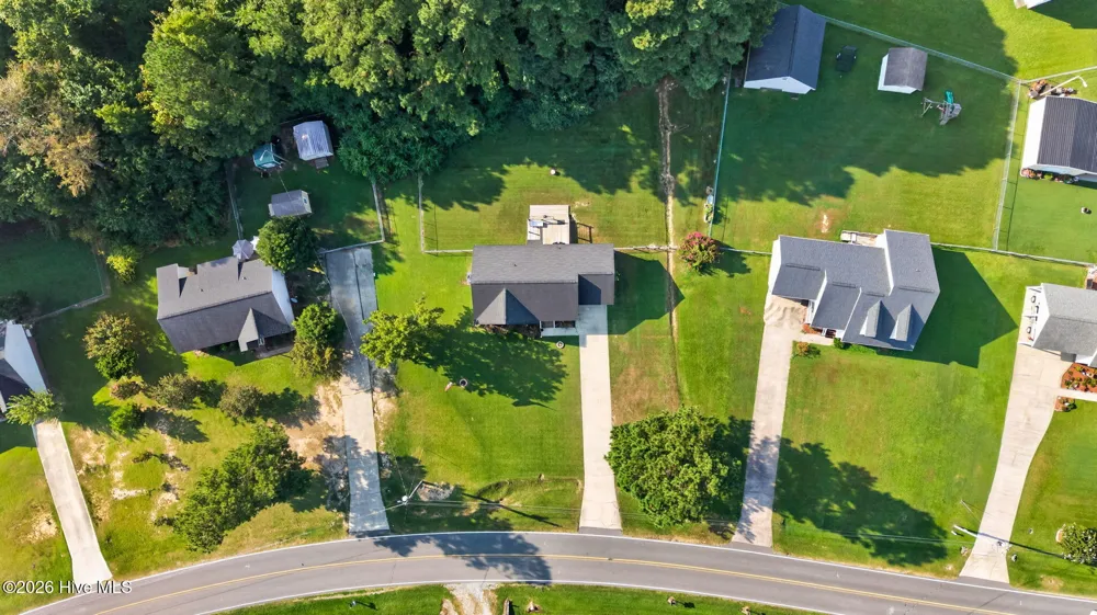 1911 Nahunta Road Pikeville, NC 27863