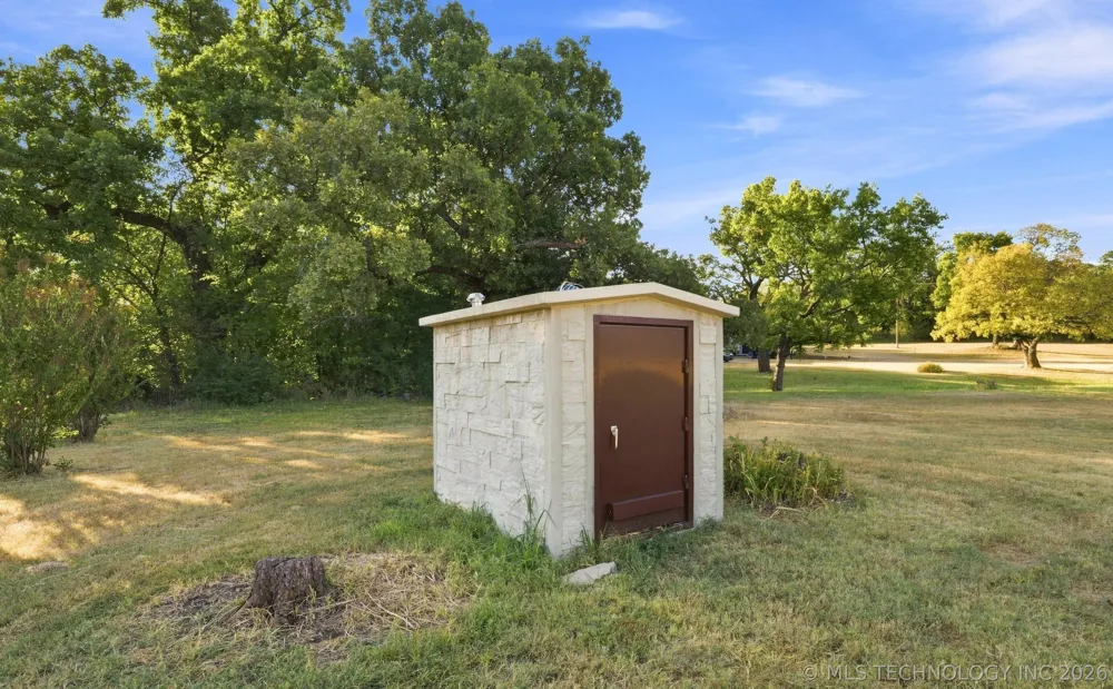 19375 Redbud Drive Catoosa, OK 74015