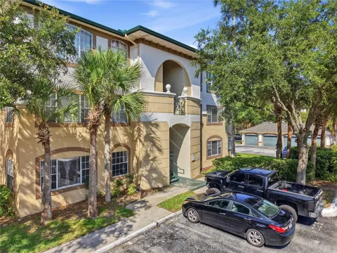 17101 CARRINGTON PARK DRIVE #404