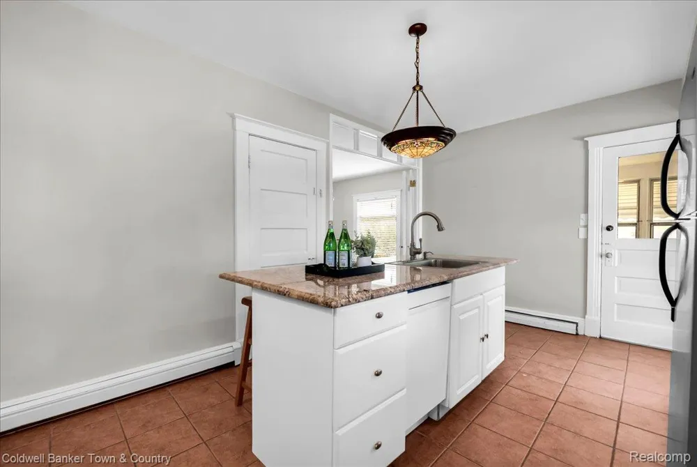 319 Hickory Street Milford Village, MI 48381