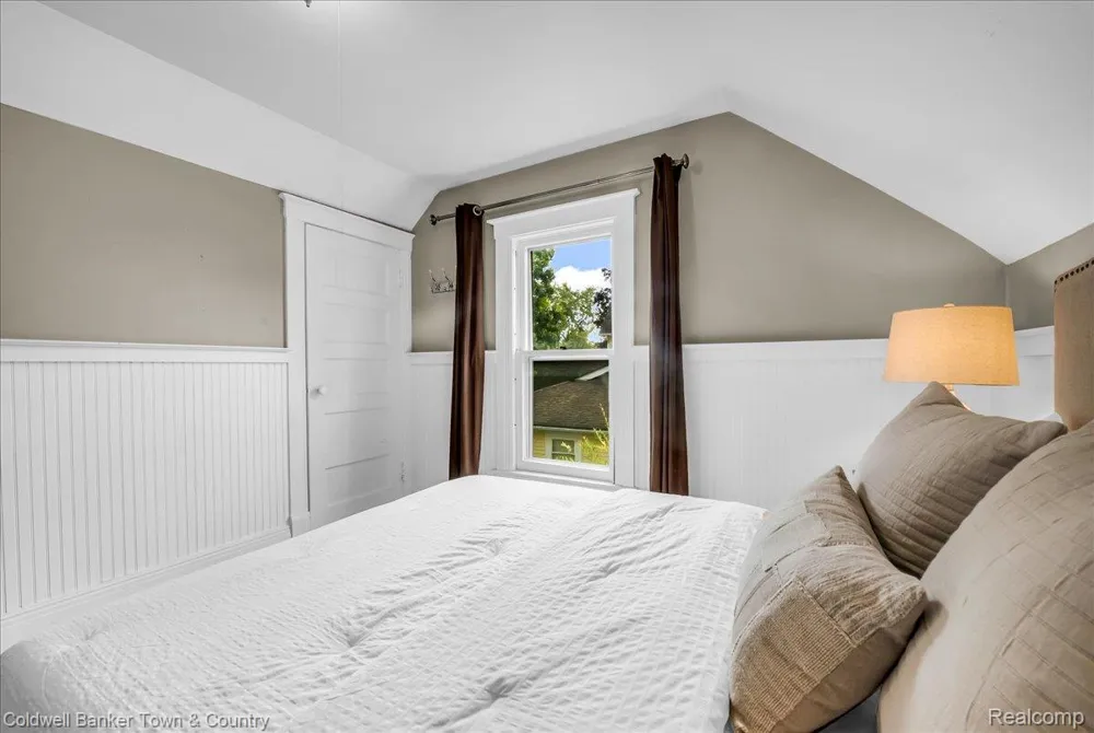 319 Hickory Street Milford Village, MI 48381