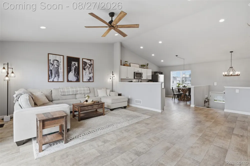 3051 Ivywood Circle Howell Township, MI 48855