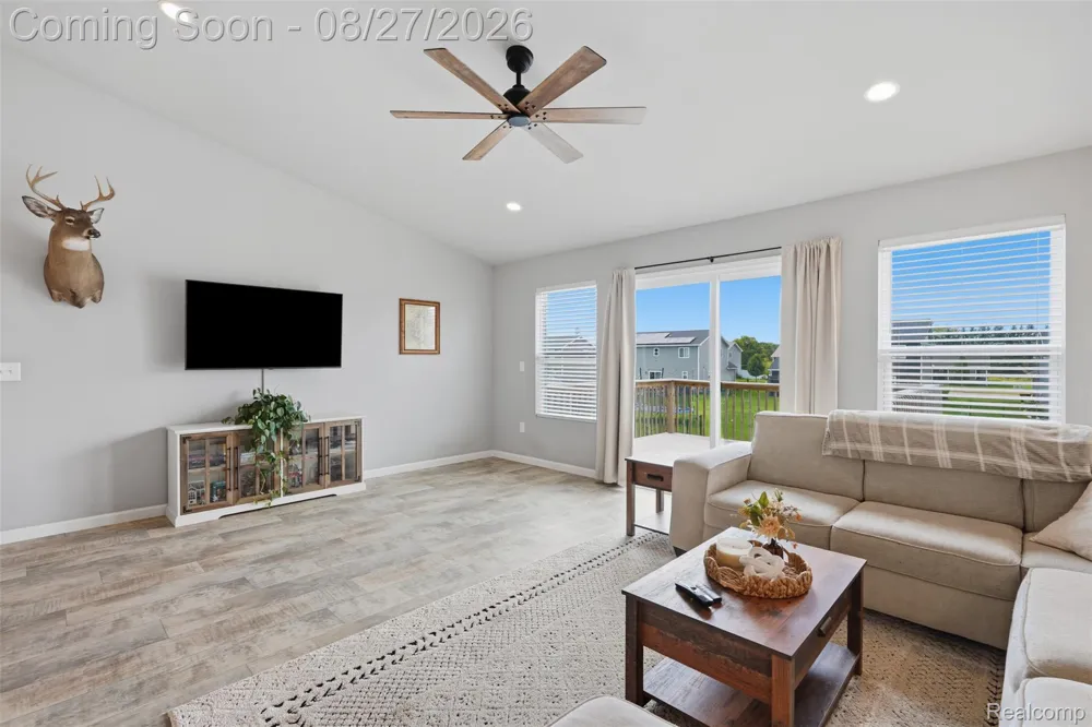 3051 Ivywood Circle Howell Township, MI 48855