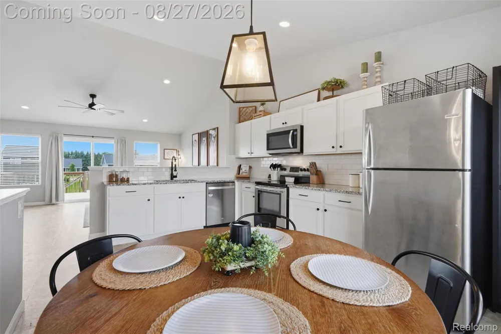 3051 Ivywood Circle Howell Township, MI 48855