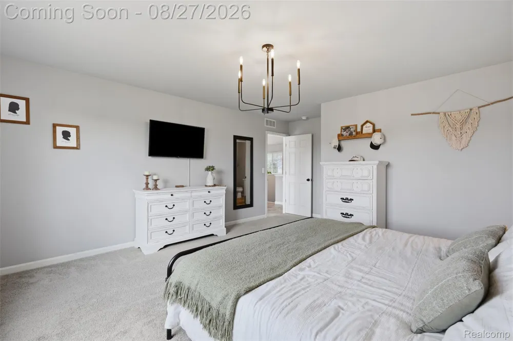 3051 Ivywood Circle Howell Township, MI 48855