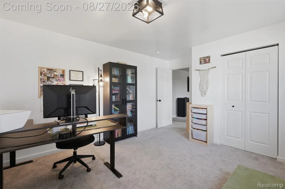 3051 Ivywood Circle Howell Township, MI 48855