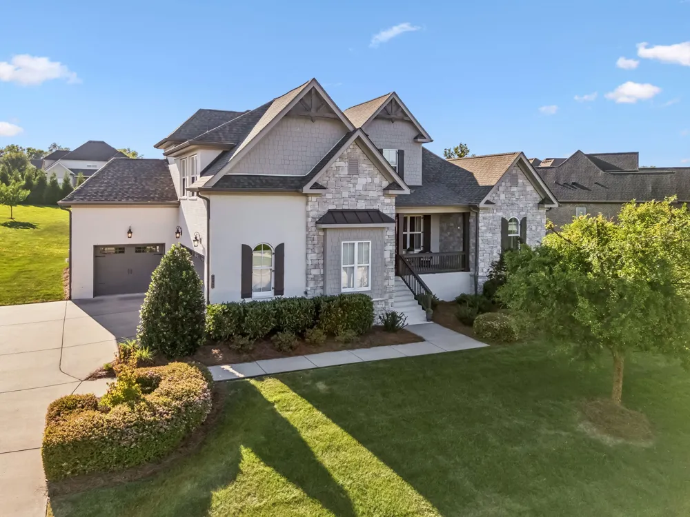 3755 Ronstadt Rd Thompsons Station, TN 37179