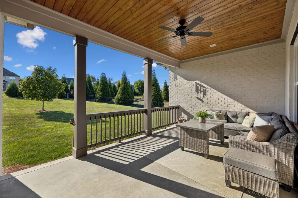 3755 Ronstadt Rd Thompsons Station, TN 37179