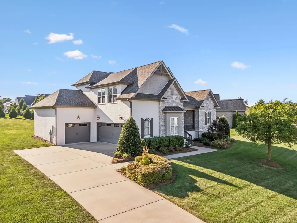 3755 Ronstadt Rd Thompsons Station, TN 37179