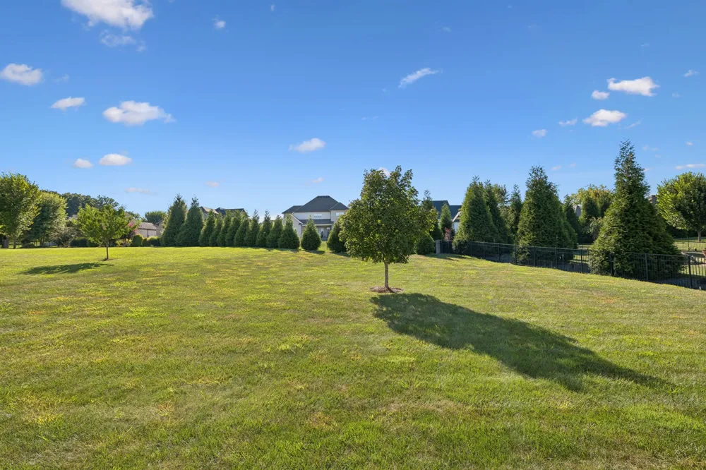 3755 Ronstadt Rd Thompsons Station, TN 37179