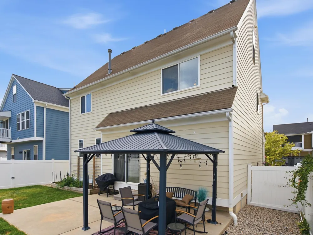 50444 Theodore Lane Chesterfield Township, MI 48051