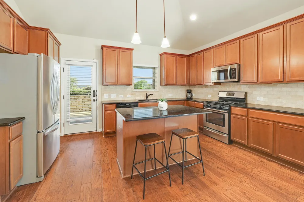 16200 Cantania Cove Pflugerville, TX 78660