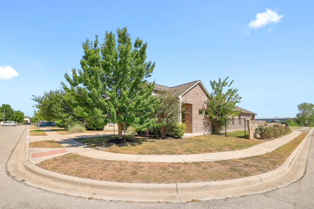16200 Cantania Cove Pflugerville, TX 78660