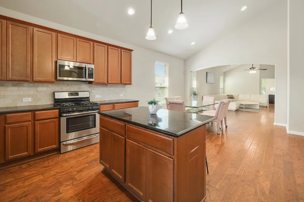 16200 Cantania Cove Pflugerville, TX 78660