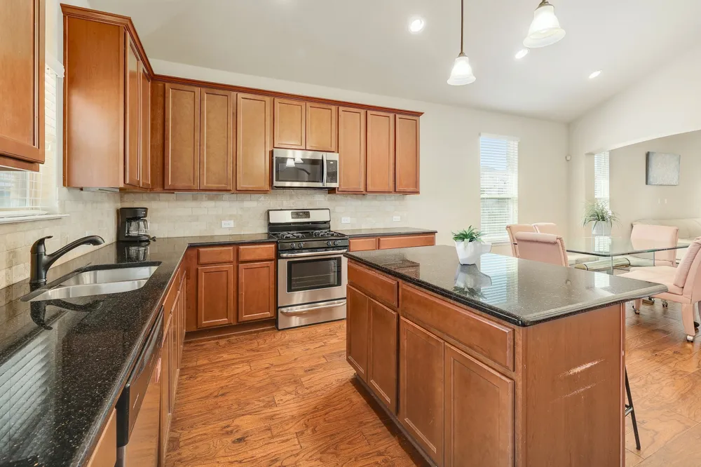 16200 Cantania Cove Pflugerville, TX 78660