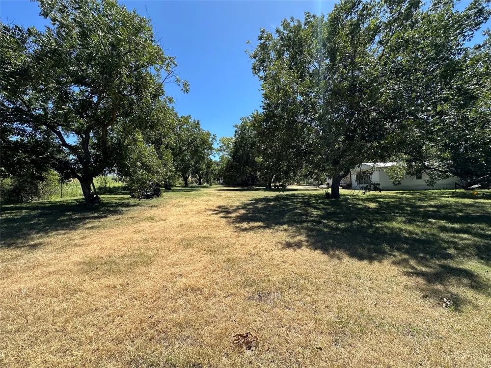 1001 Highway 36 Comanche, TX 76442