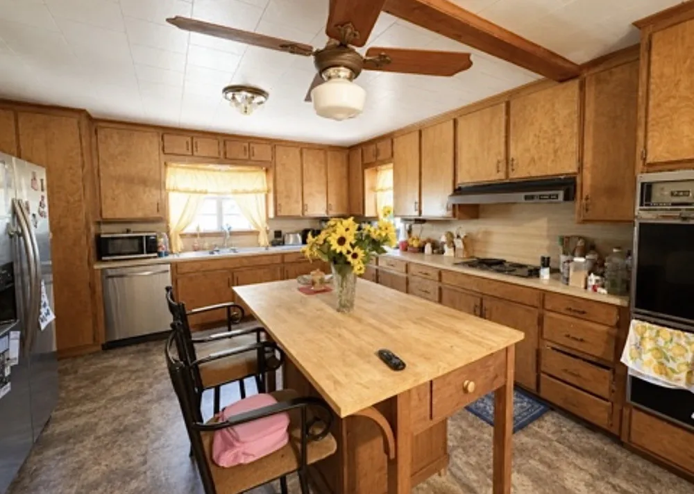 1001 Highway 36 Comanche, TX 76442
