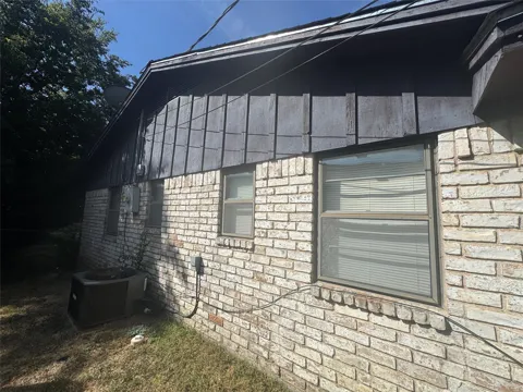 104 Colorado Street