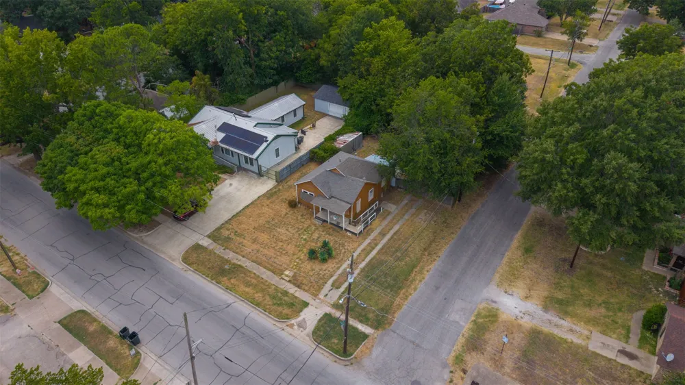 905 Frances Street Terrell, TX 75160