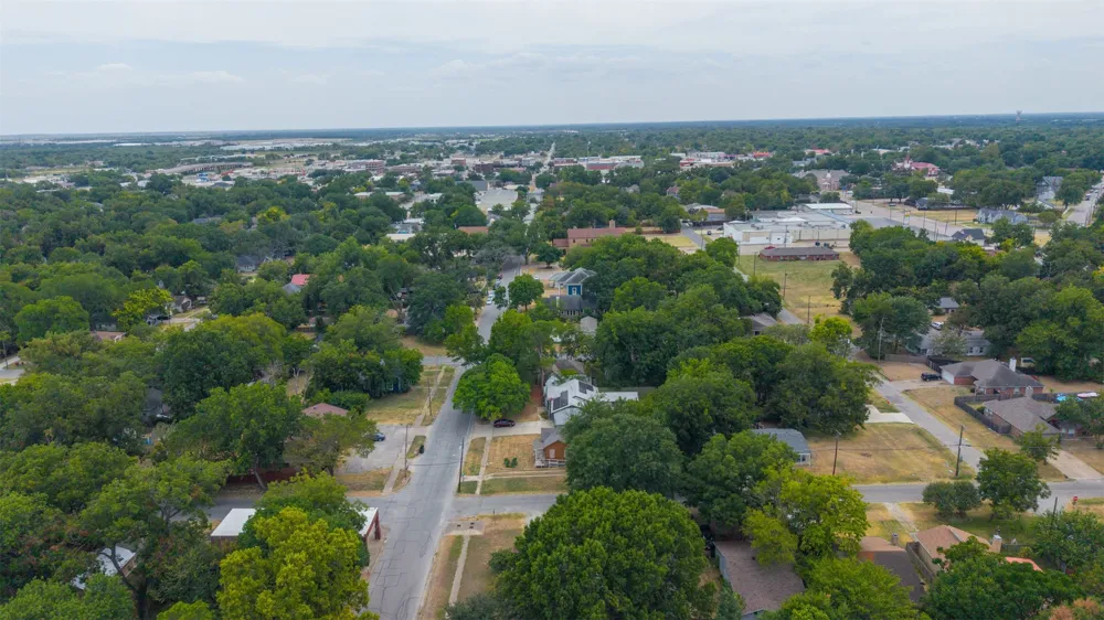 905 Frances Street Terrell, TX 75160