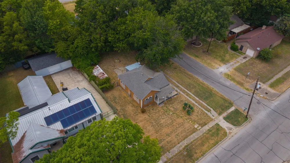 905 Frances Street Terrell, TX 75160