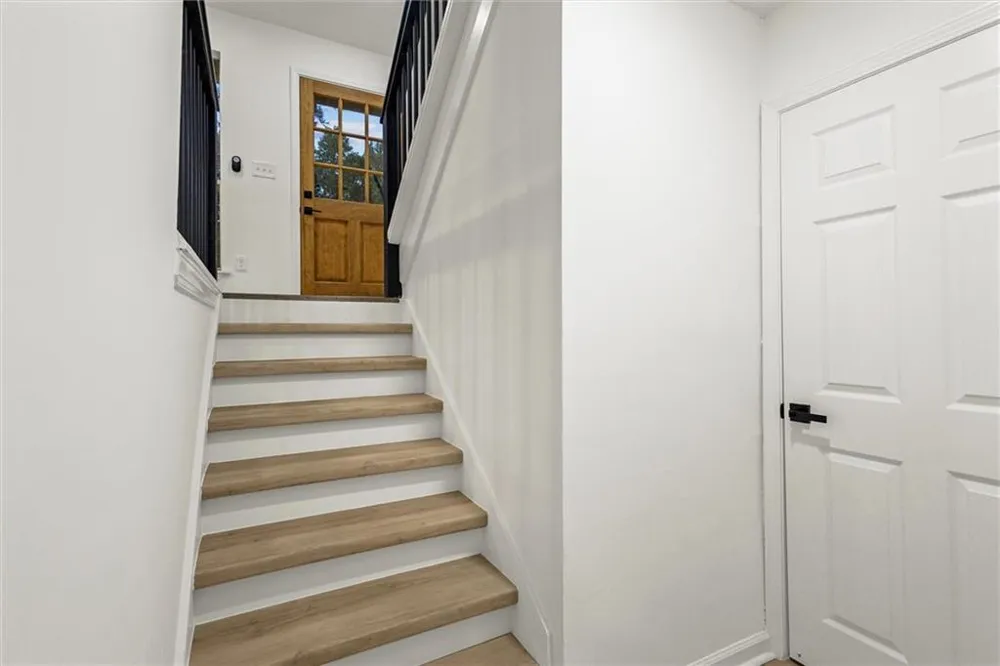 3519 Homeward Trl Ellenwood, GA 30294