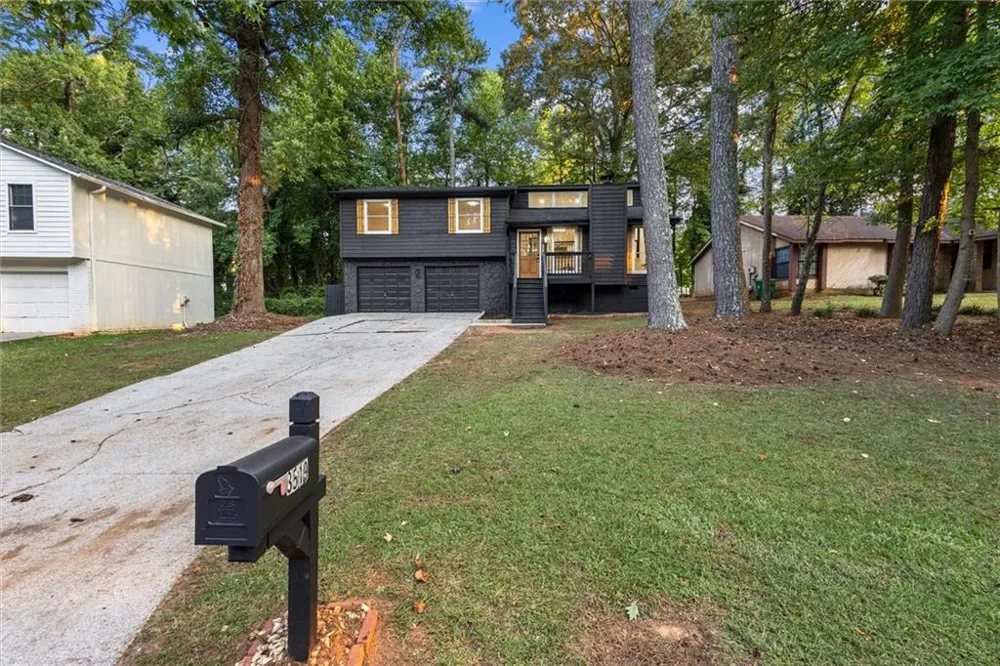 3519 Homeward Trl Ellenwood, GA 30294