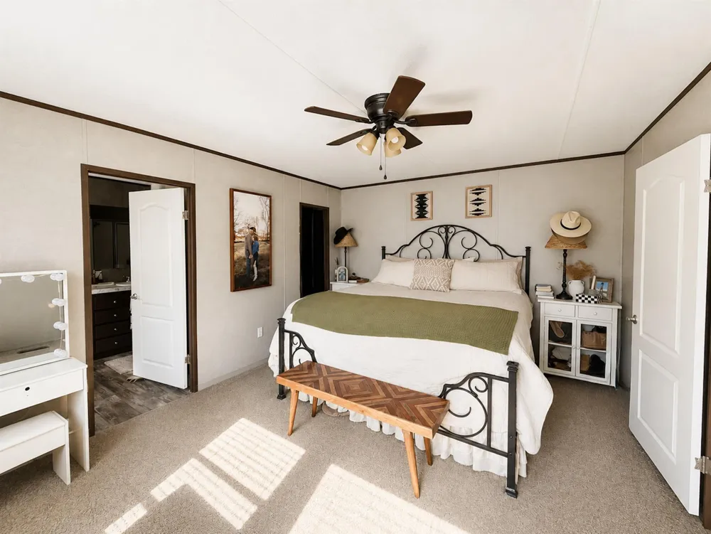 814 County Road 642 Buna, TX 77612