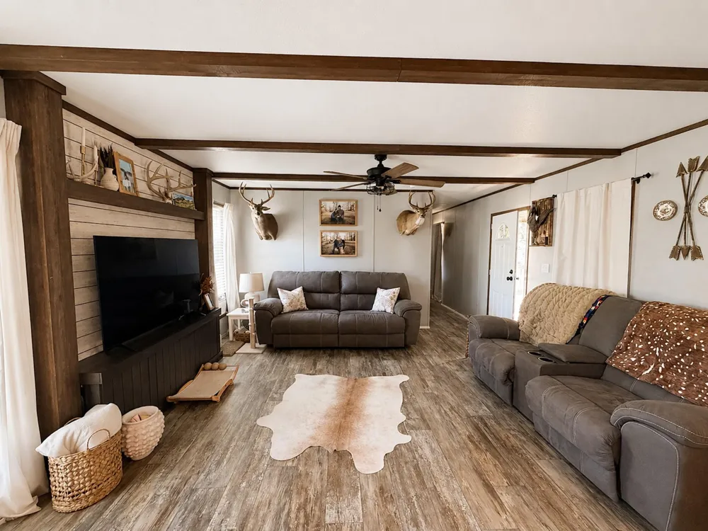 814 County Road 642 Buna, TX 77612