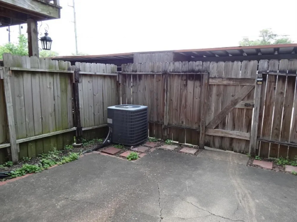 15521 Weldon Drive Houston, TX 77032
