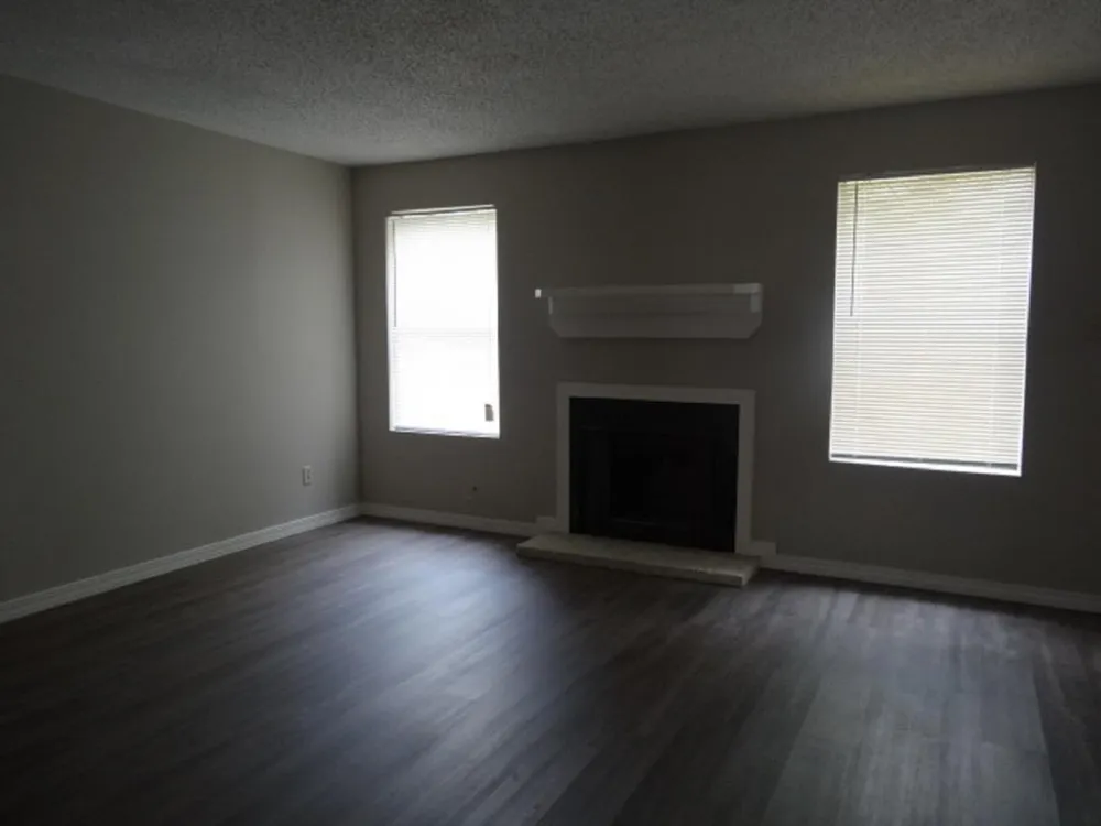 15521 Weldon Drive Houston, TX 77032