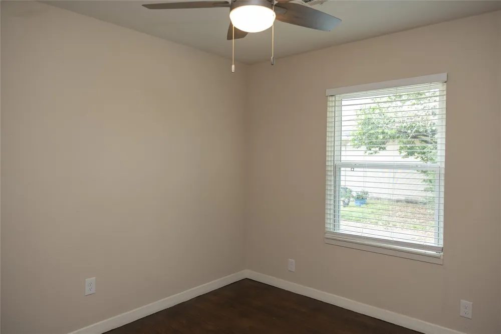 811 Sara Rose Street Houston, TX 77018