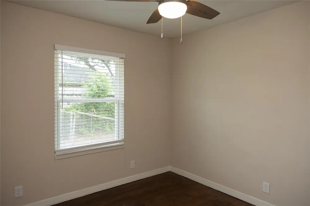 811 Sara Rose Street Houston, TX 77018