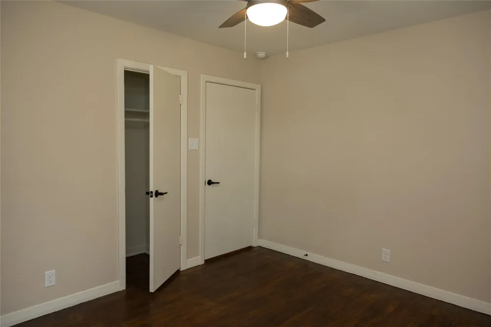 811 Sara Rose Street Houston, TX 77018