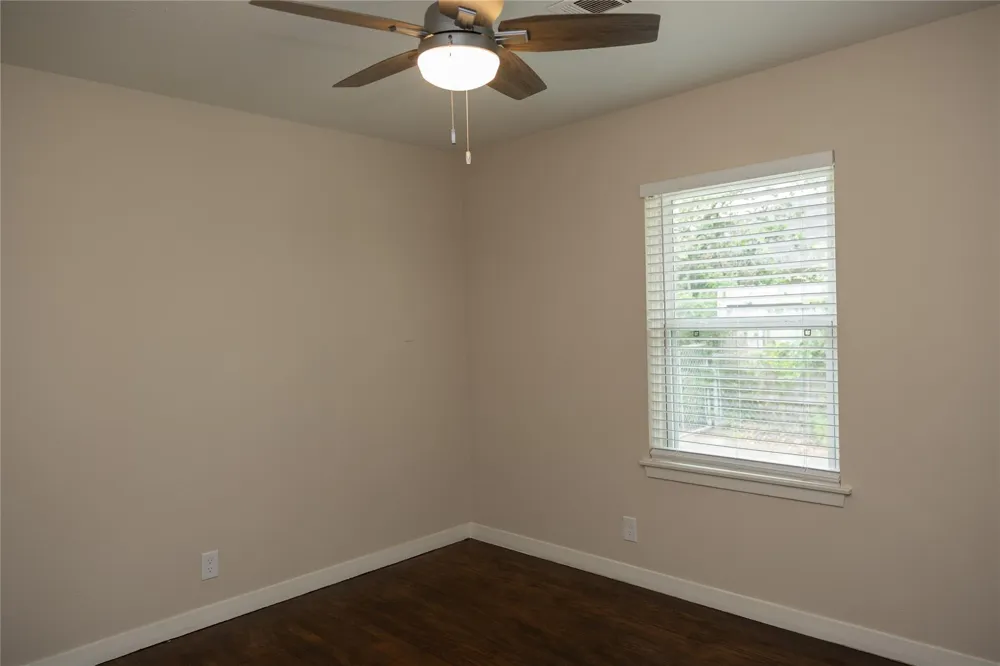 811 Sara Rose Street Houston, TX 77018