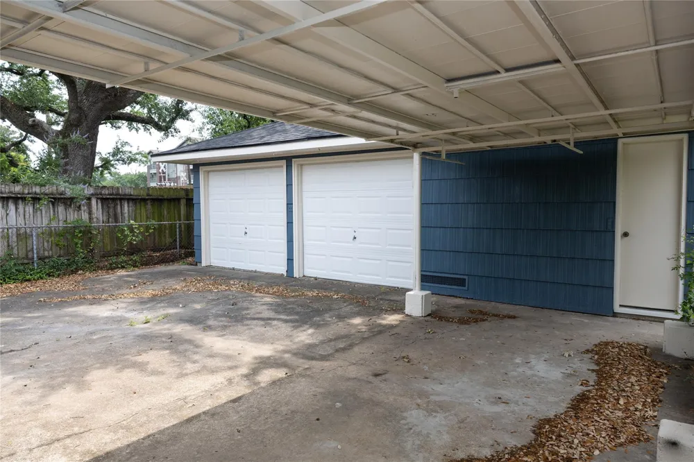 811 Sara Rose Street Houston, TX 77018