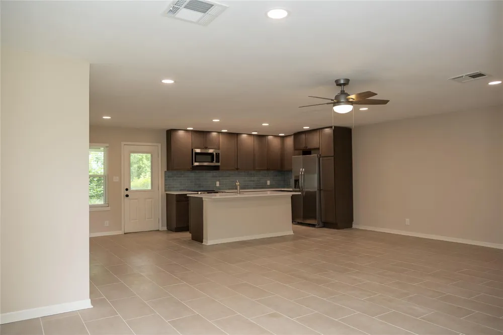 811 Sara Rose Street Houston, TX 77018