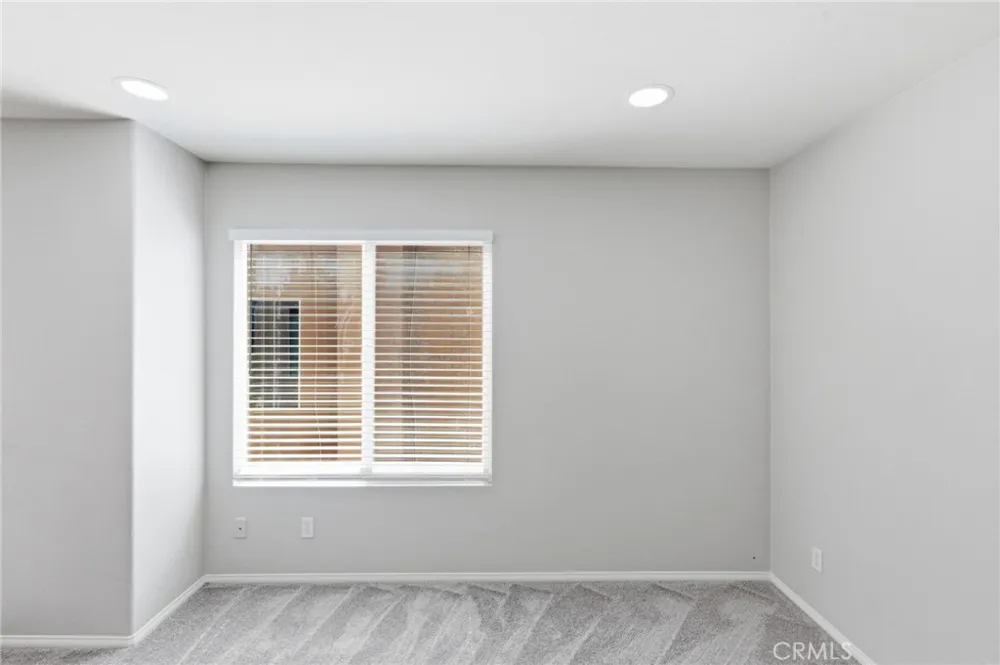 3890 Bluff Street Perris, CA 92571